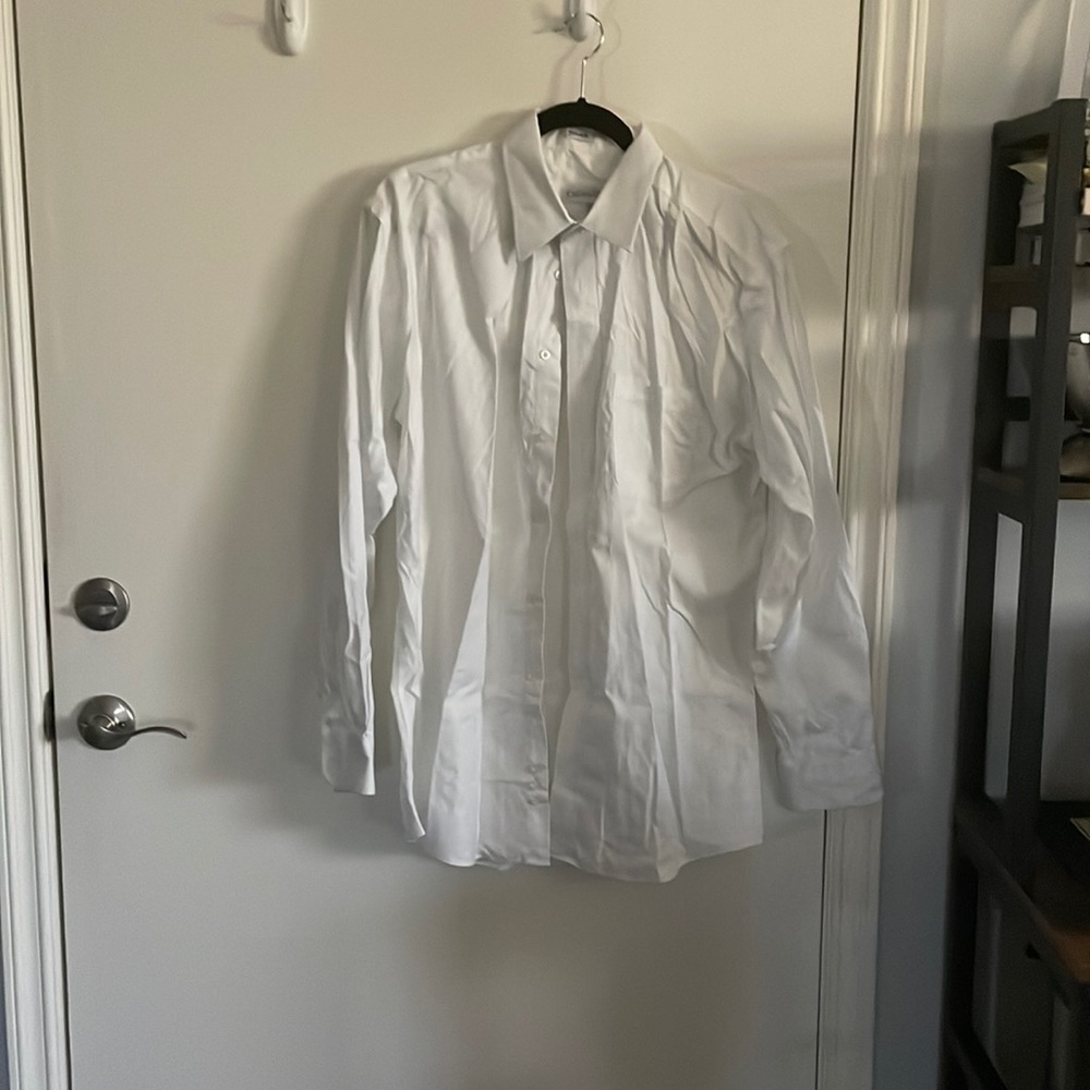 Men’s white dress shirts